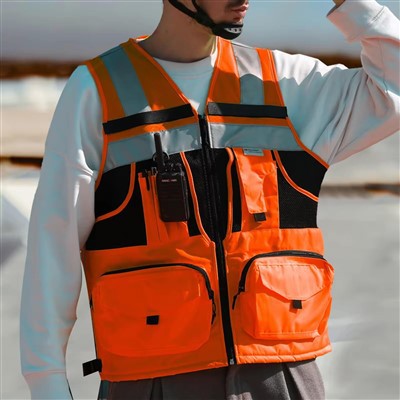 Comment utiliser un sweat à capuche réfléchissant lors des patrouilles de nuit ?